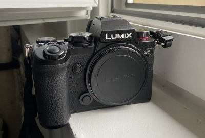 Location Pack Panasonic Lumix S5 avec deux objectifs