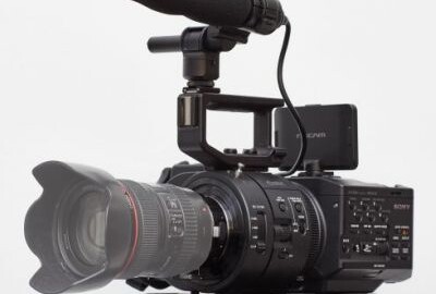Location Sony NEX FS700 (Monture Canon EF)