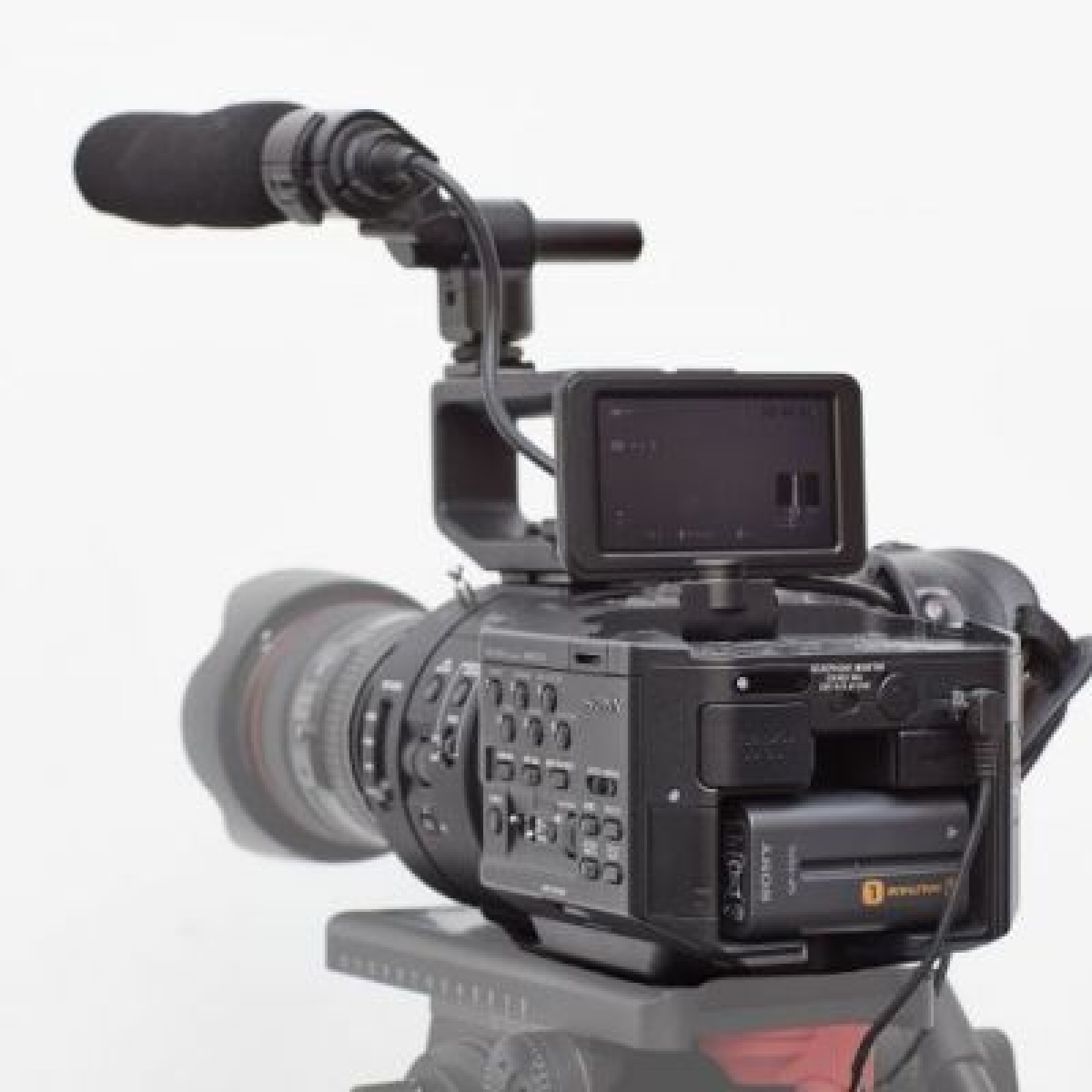 Sony NEX FS700 (Monture Canon EF) - Photo 3 sur 5