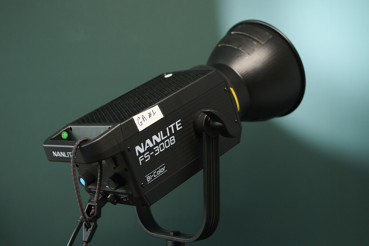 Location Nanlite FS-300B - Lightyshare