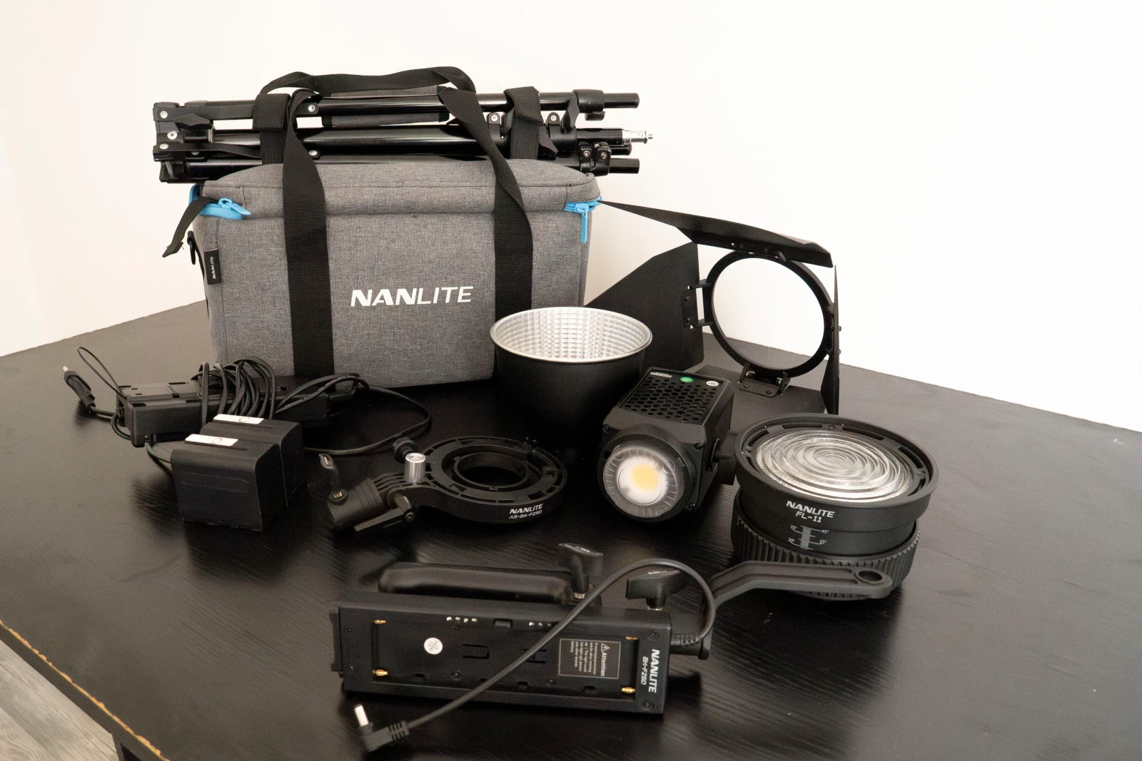 Nanlite Forza 60 LED - Photo 2 sur 2