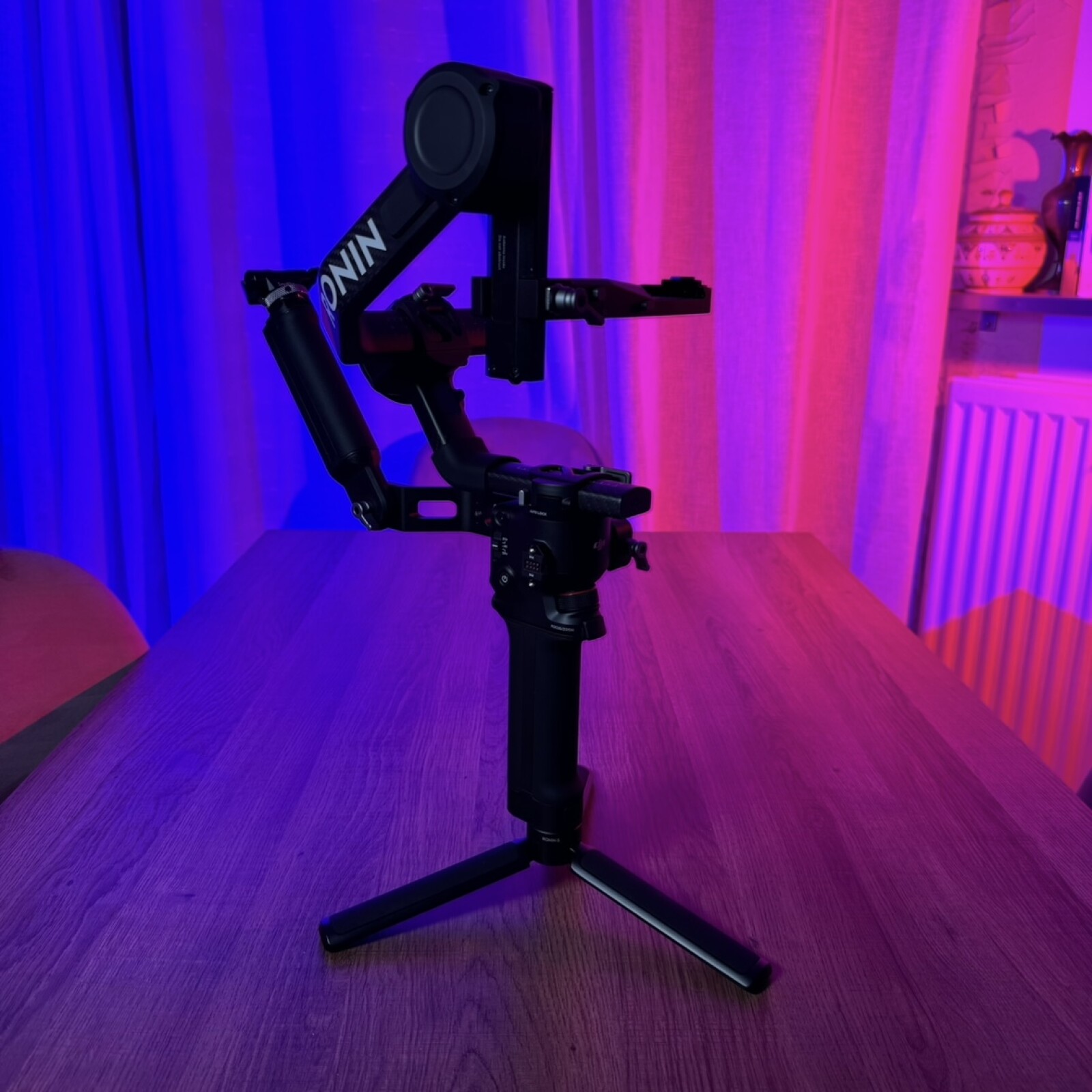 DJI RS4 PRO - Photo 1 sur 3