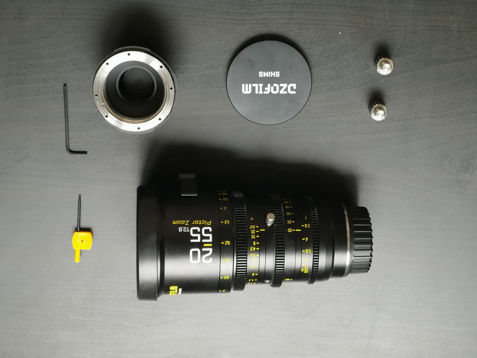 DZOFILM 20-55mm T2.8 Pictor Zoom PL/EF - Photo 2 sur 3