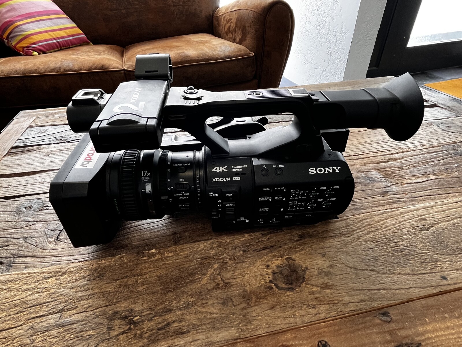 Sony PXW-Z280 - Photo 1 sur 3