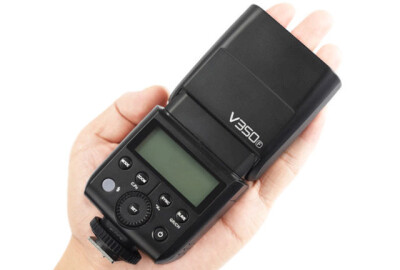Location Godox V350F