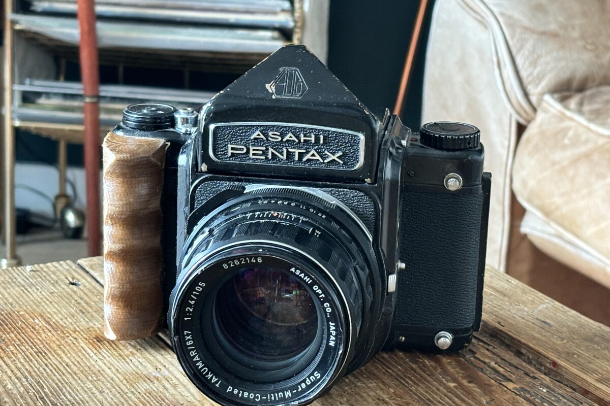 Location PENTAX 6x7 - Lightyshare