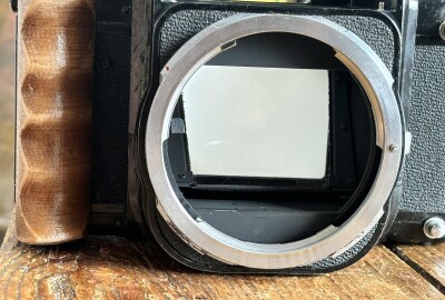Location PENTAX 6x7