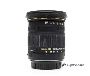 Location Sigma 18-50mm f/2.8 EX DC HSM Macro