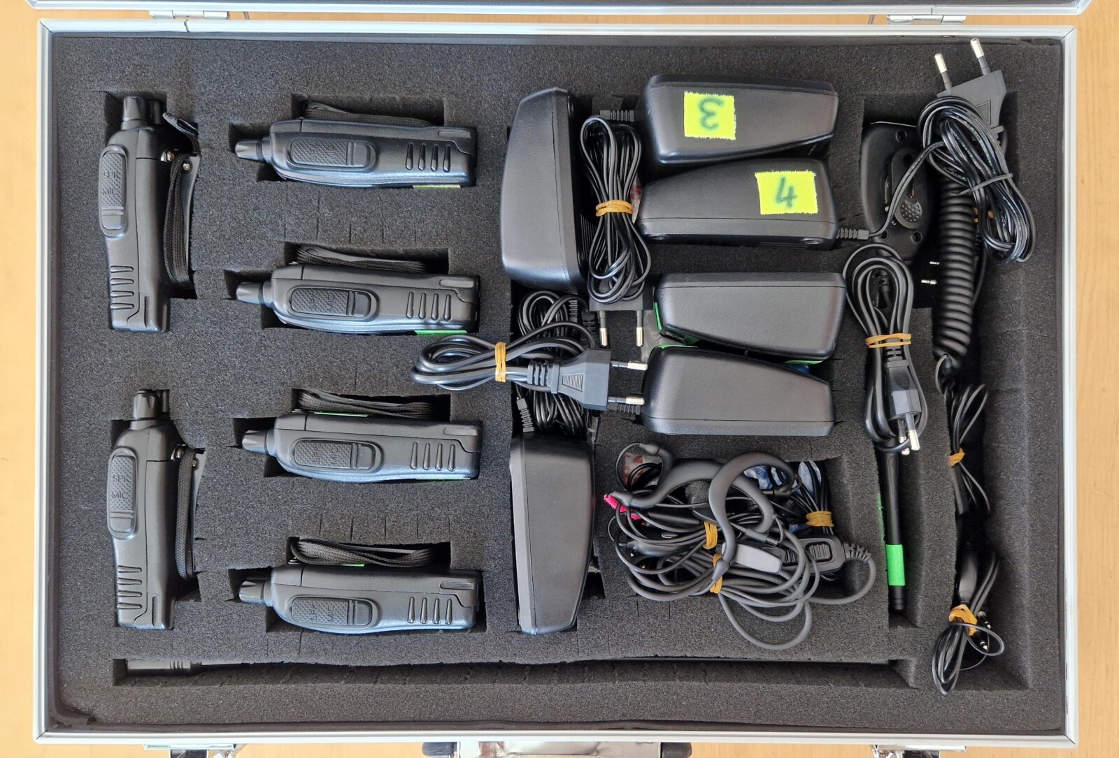 Kit x6 Talkie-walkies BF-888s + Accessoires - Photo 9 sur 9