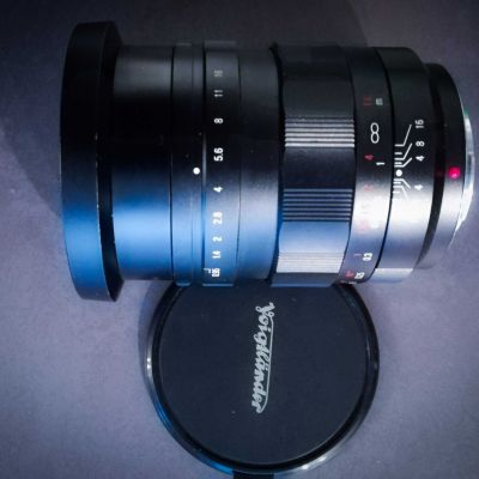 Objectif  Voigtländer  17.5mm  f/0.95  Nokton  Monture  Micro  4/3 (MFT) - Photo 2 sur 4