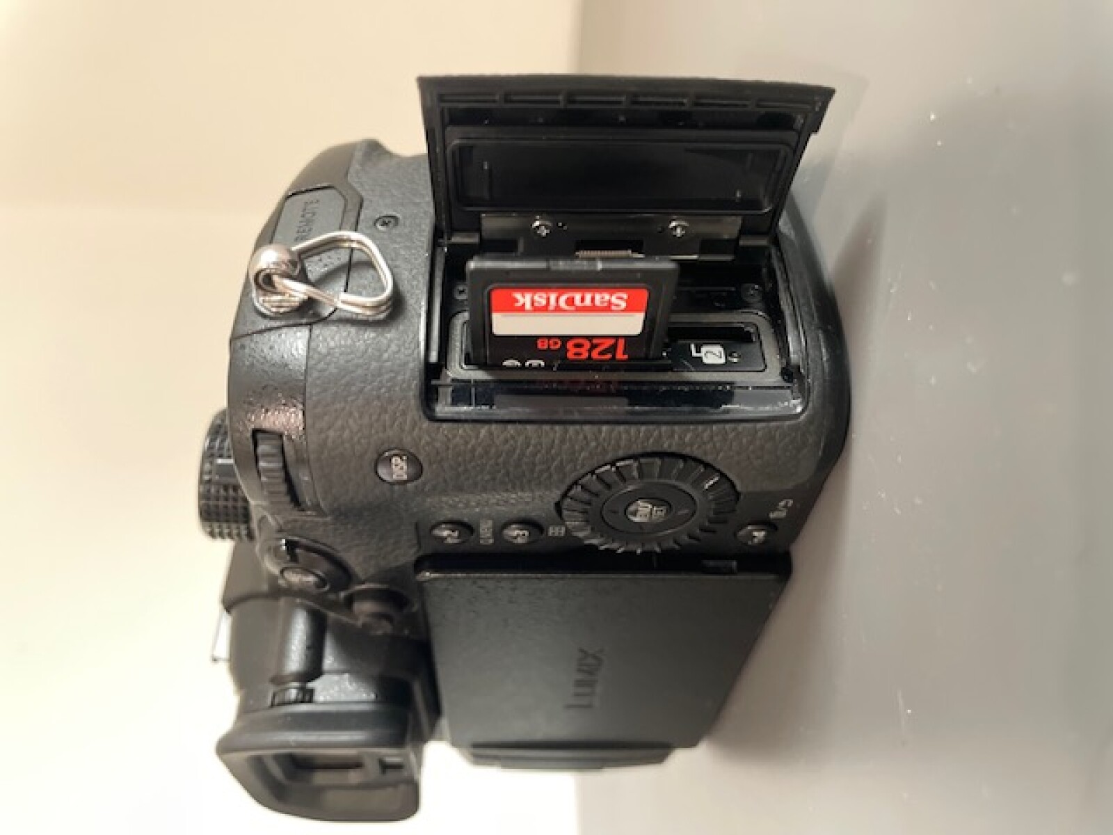 Panasonic LUMIX GH5S - Photo 3 sur 5