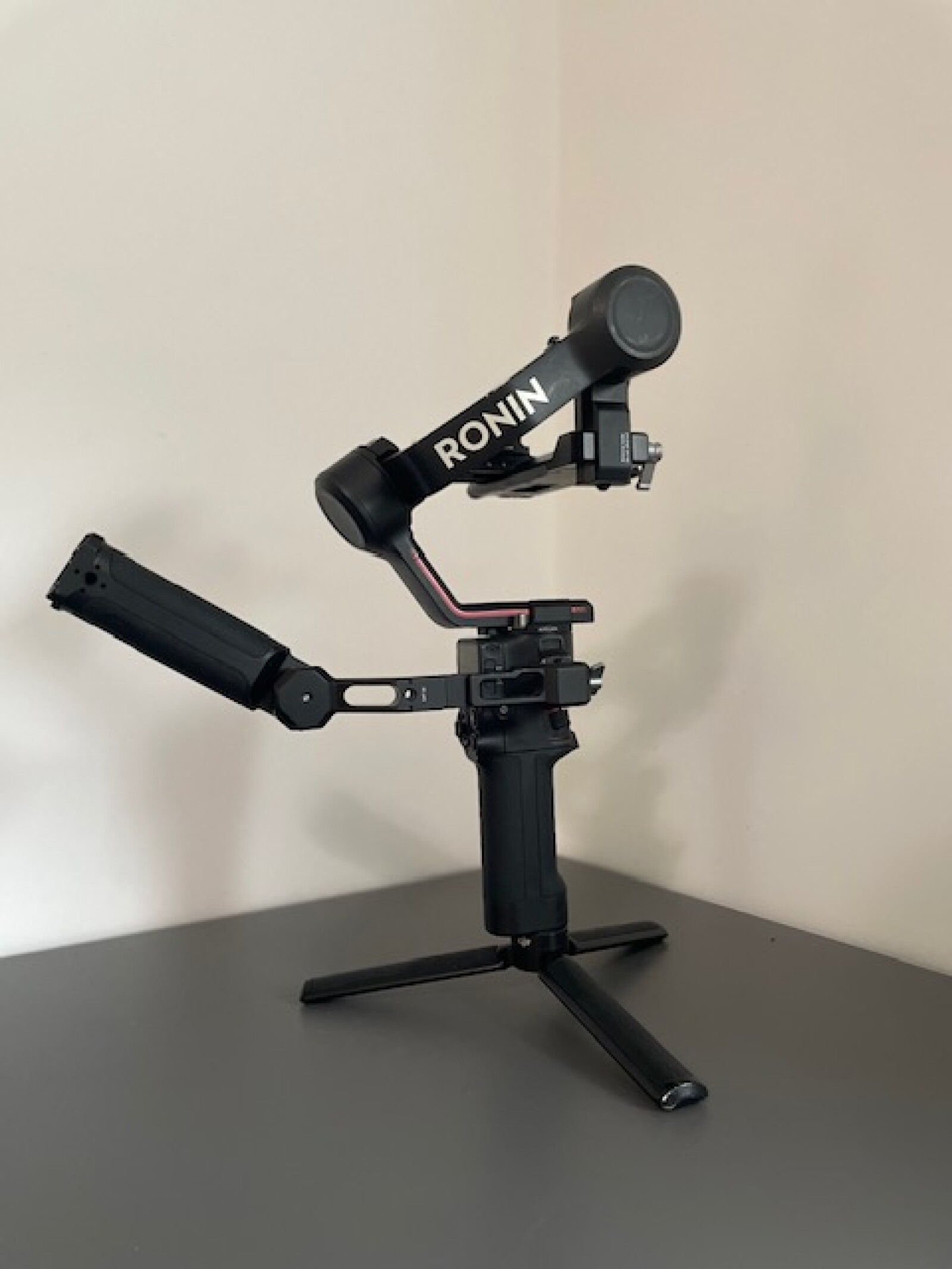 DJI Ronin RS3 - Photo 1 sur 4