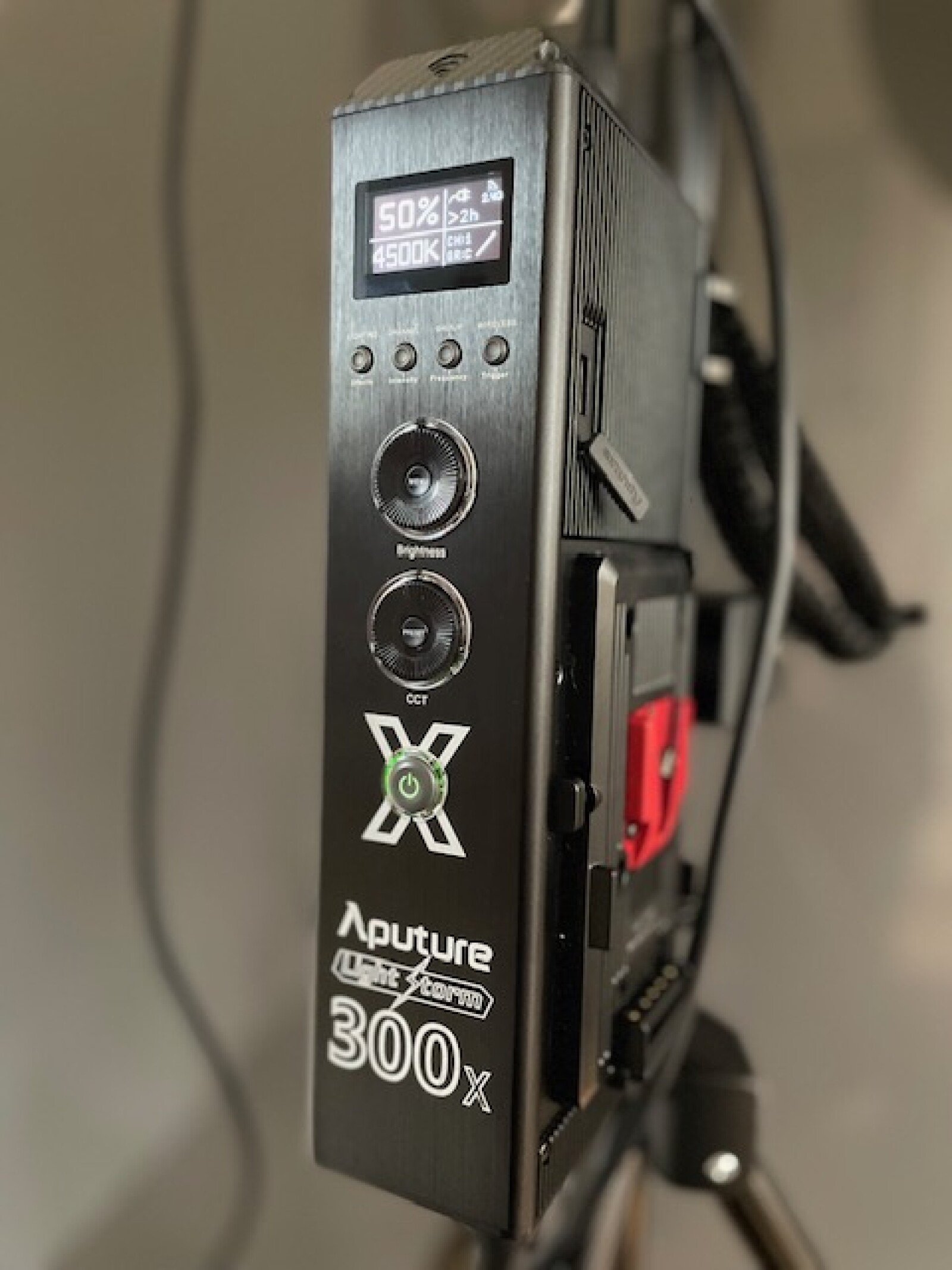 Aputure 300X - Photo 3 sur 4