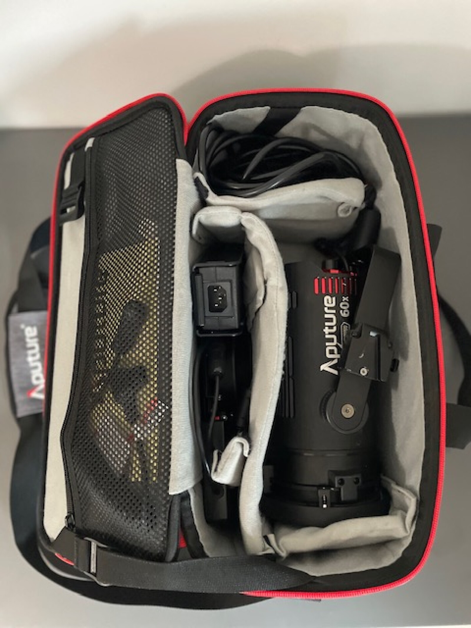 Aputure LS 60X - Photo 2 sur 2