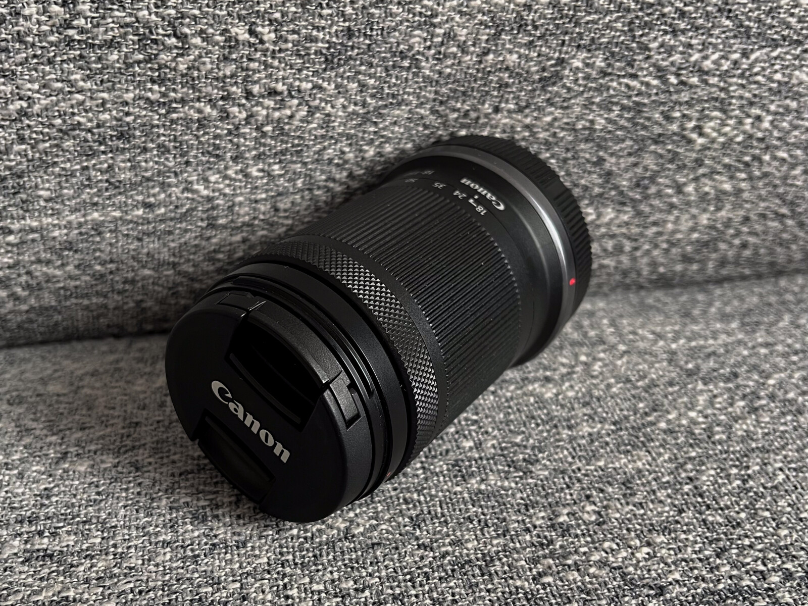 Canon RF-S 18-150mm f/3.5-6.3 - Photo 1 sur 3