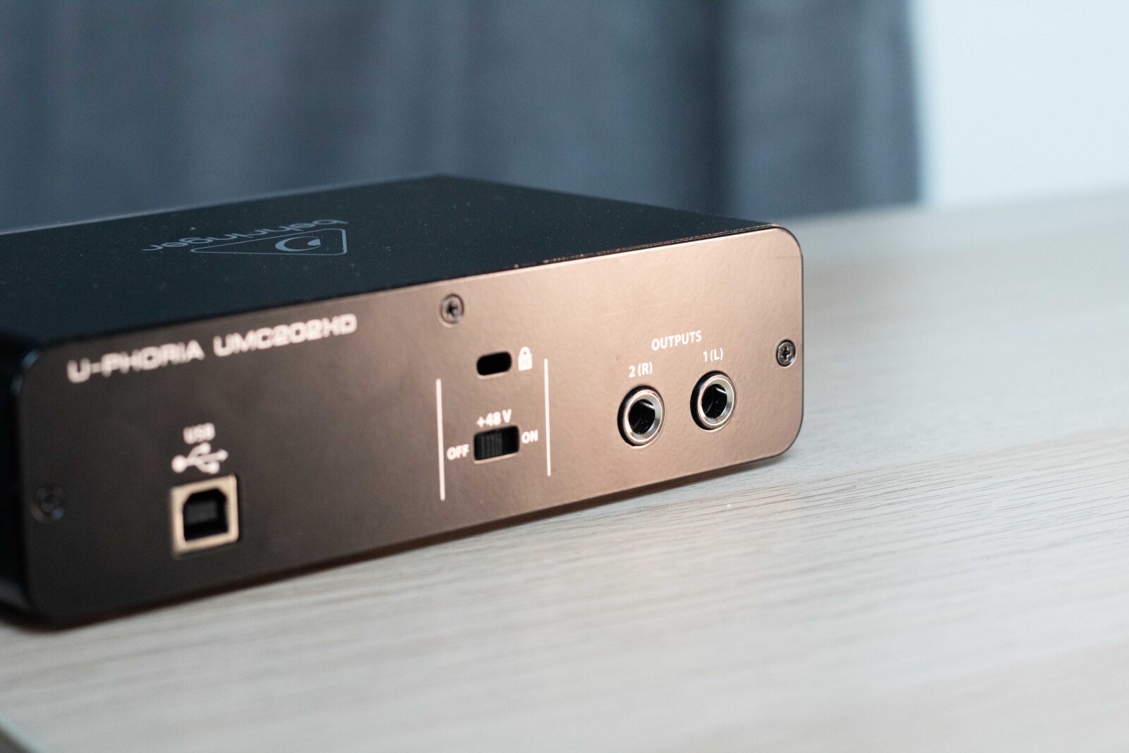 Behringer UMC202HD - Photo 3 sur 3