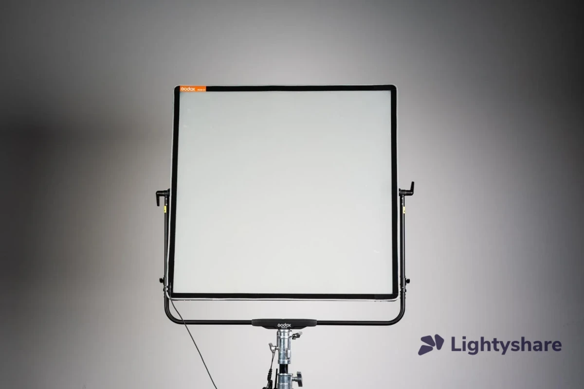 Rent Godox KNOWLED AD32 - Lightyshare