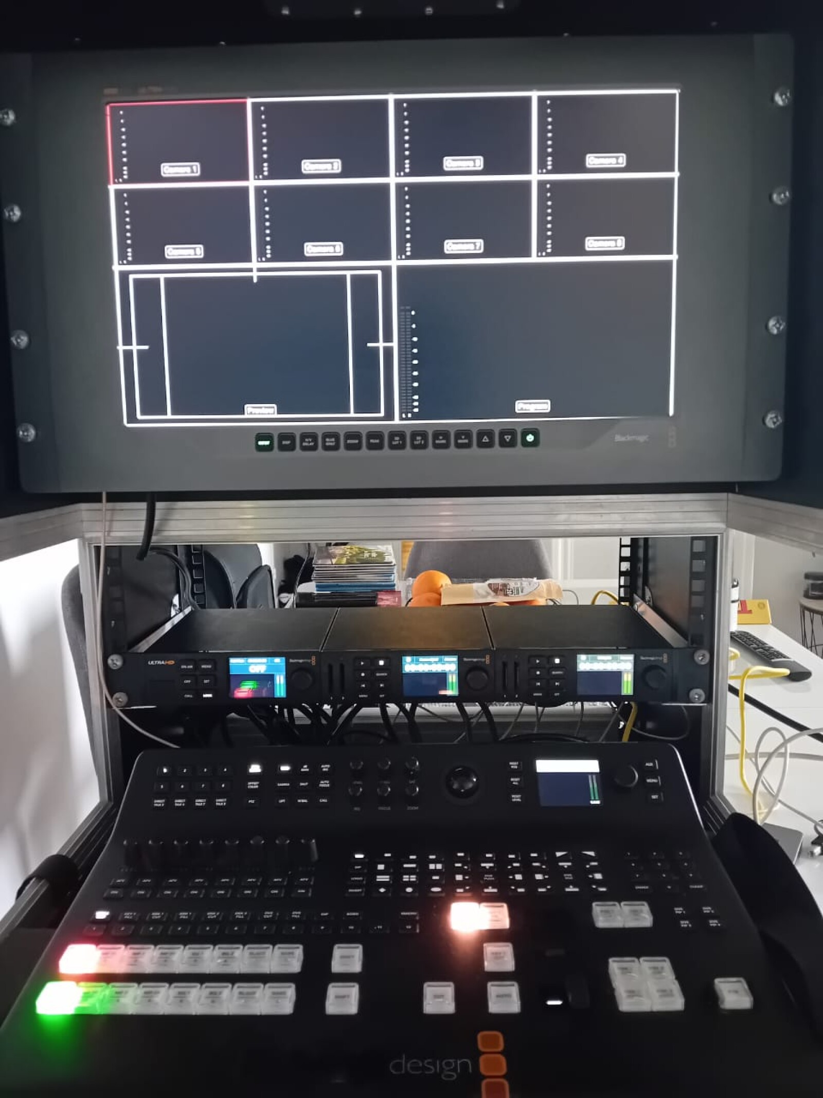 Blackmagic Design ATEM Television Studio Pro 4K - Photo 2 sur 4