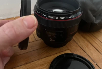 Location Canon EF 50mm f/1.2L