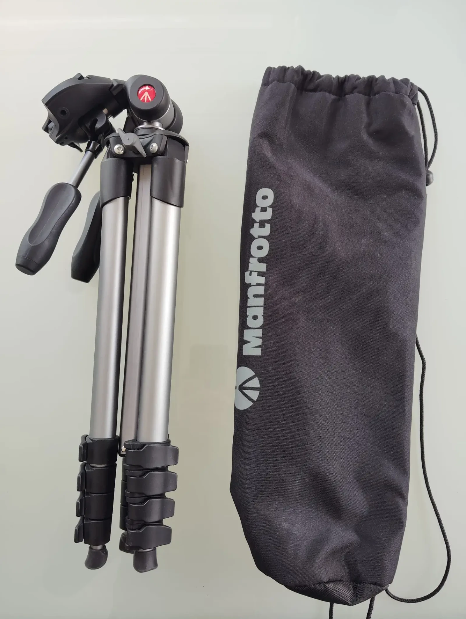 Manfrotto Advanced Compact - Photo 1 sur 1