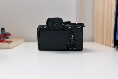 Location SONY Alpha 7 IV (A74)