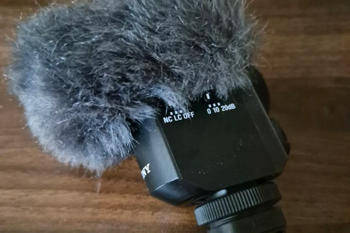Location SONY ECM-M1 - Lightyshare