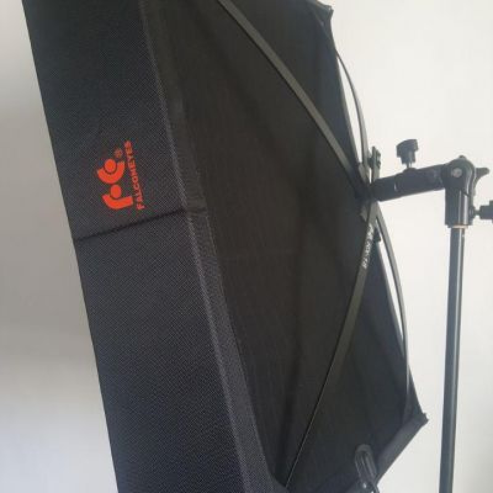 Falcon Eyes RX-18T/RX-18SBHC LED Video Light + Soft Box 5600K Flexible - Photo 4 sur 4