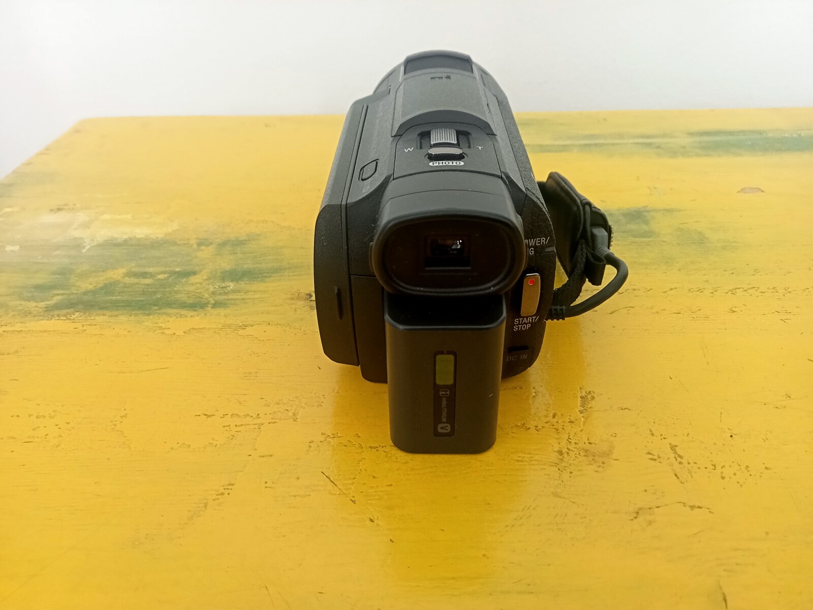 Sony FDR-AX33 - Photo 4 sur 5