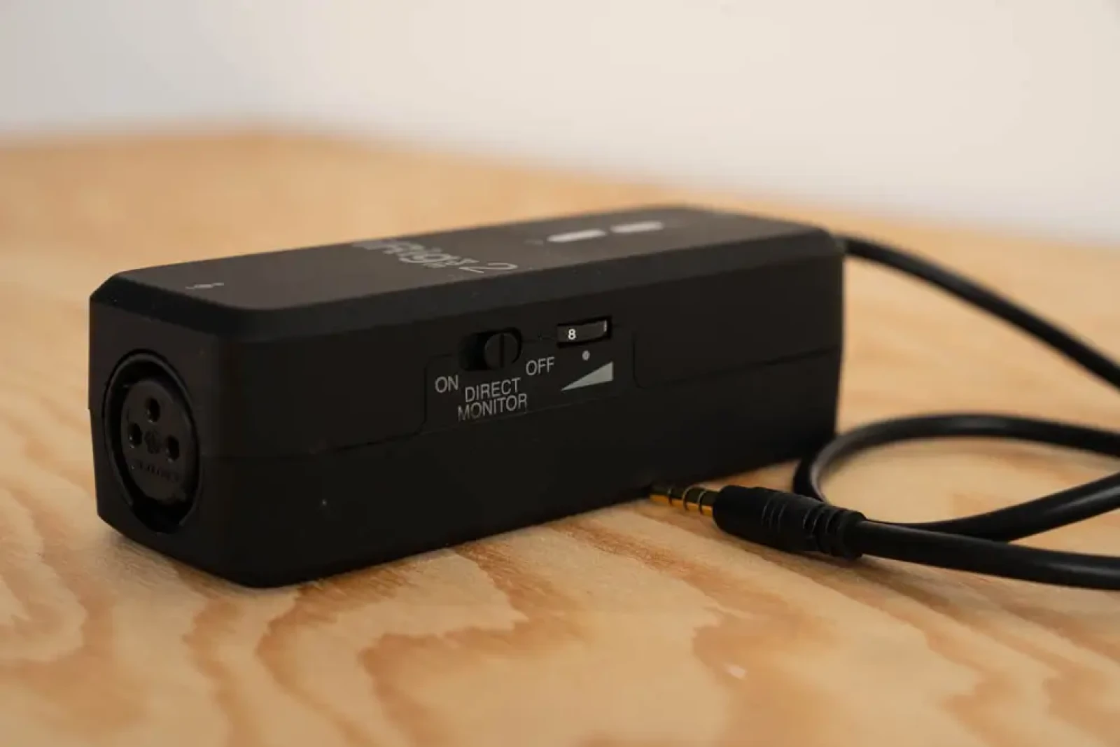 IK Multimedia iRig Pre 2 - Photo 4 sur 6