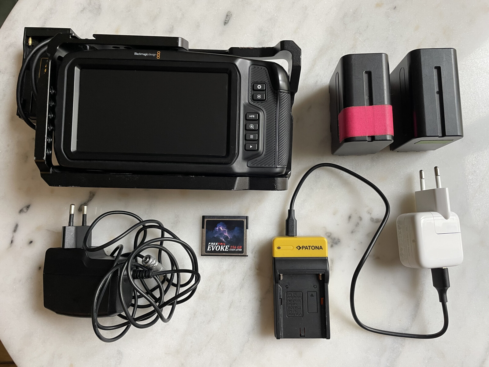 Blackmagic Design Pocket Cinema Camera 4K - Photo 2 sur 2