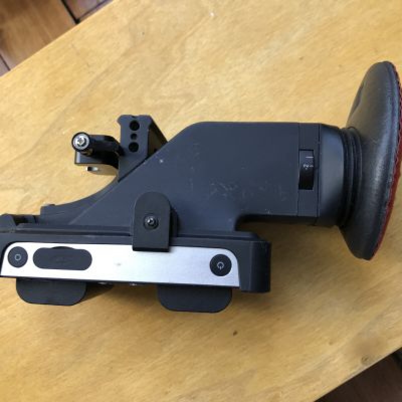 SmallHD 502 HDMI/SDI + Sidefinder + 4batterie - Photo 3 sur 3