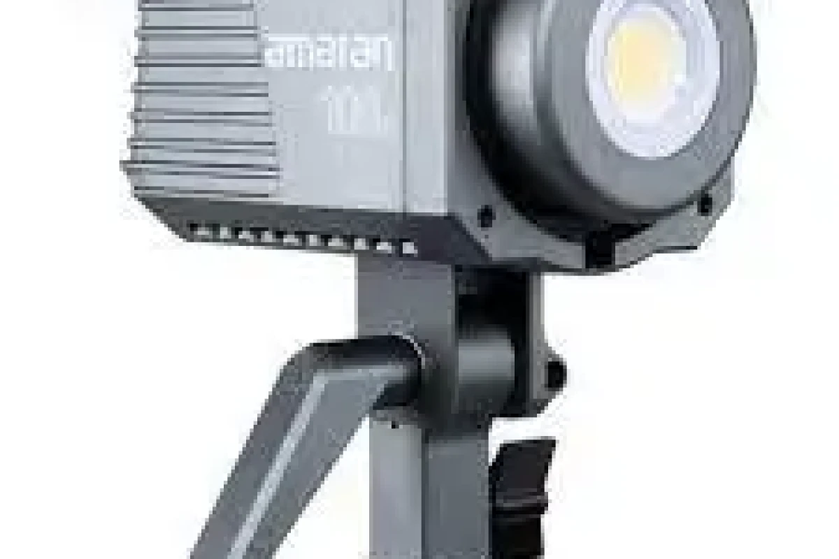 Location Aputure Amaran 100d - Lightyshare
