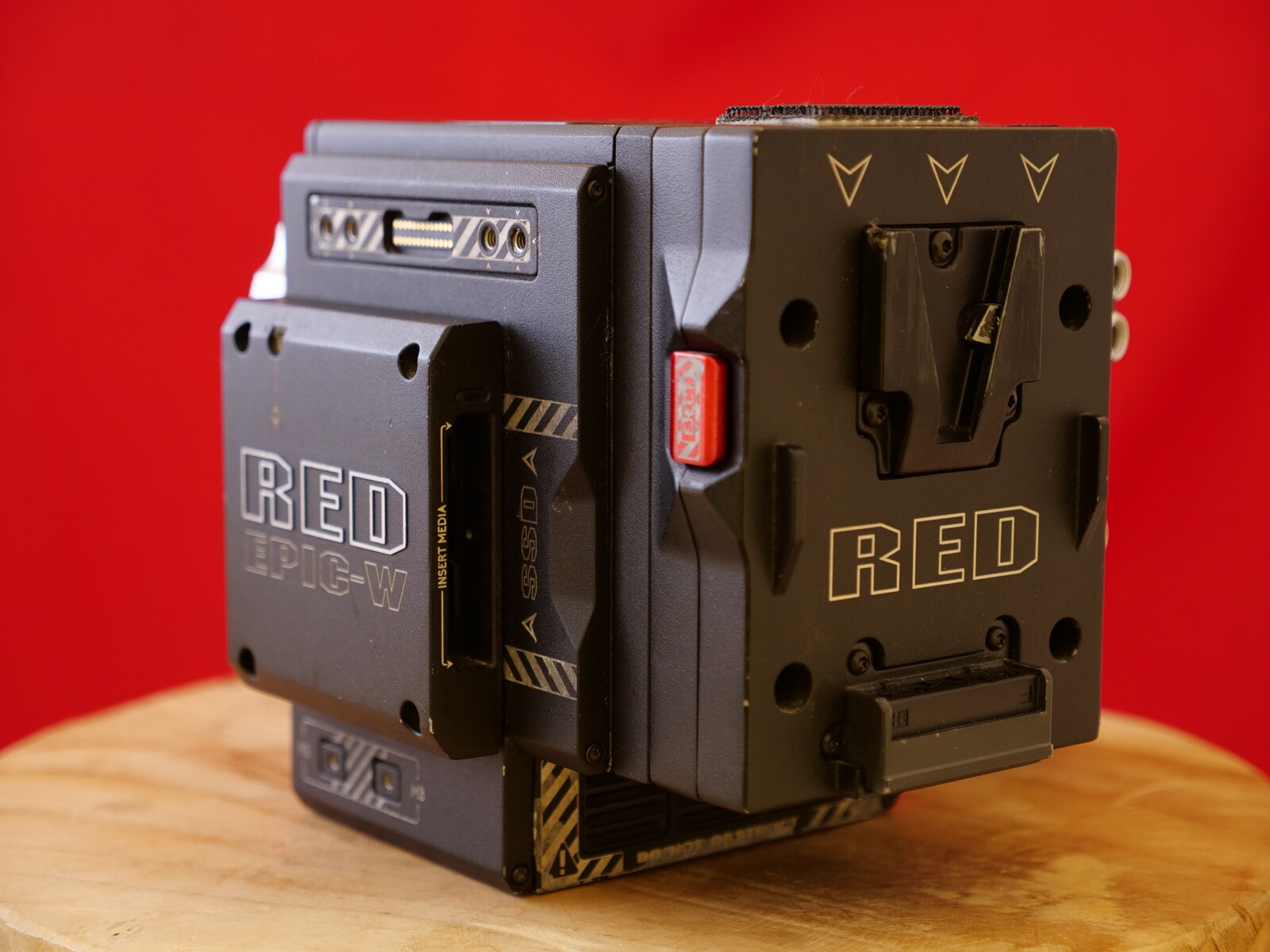 RED EPIC-W HELIUM 8K S35 - Photo 2 sur 3