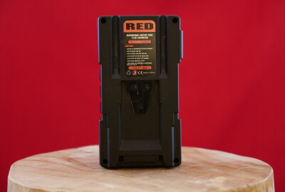 Location RED RED BRICK V-mount 153Wh
