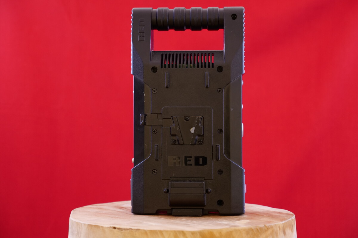 Location Red Double chargeur V-Lock Redbrick - Lightyshare