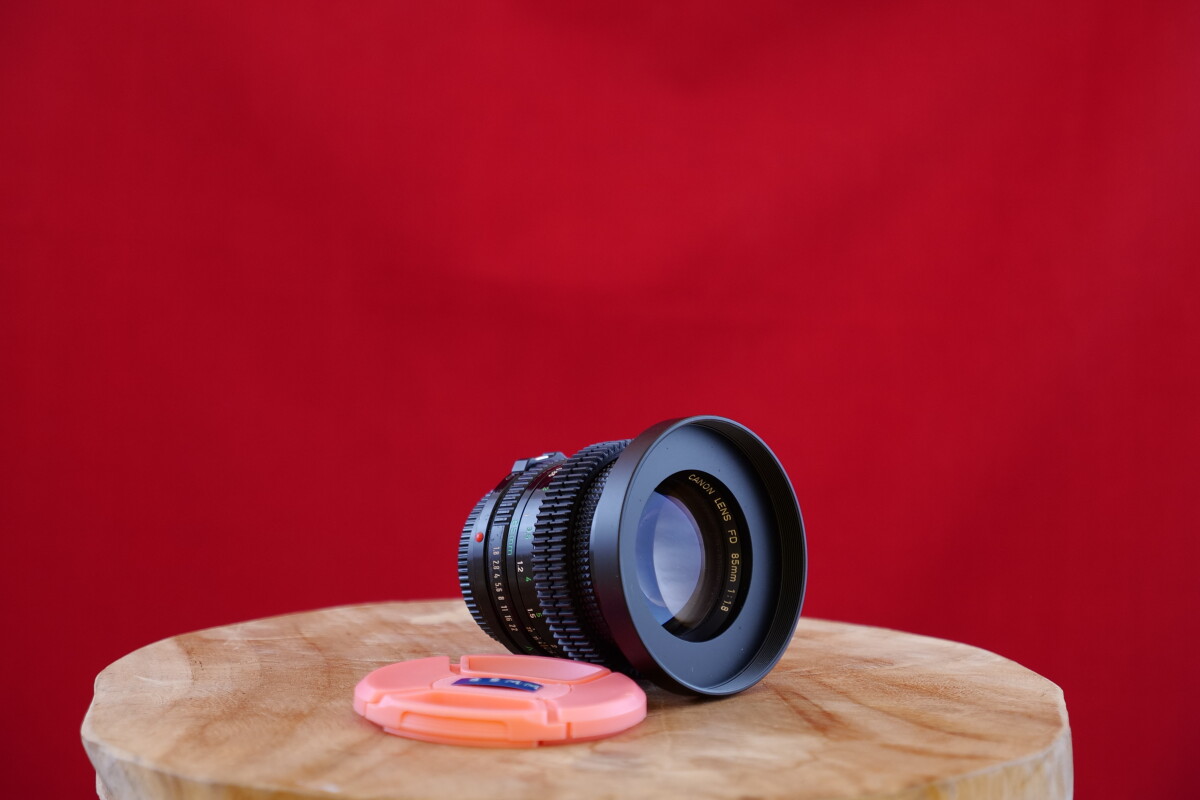 Location Canon New FD 85mm/f1.8 - Lightyshare