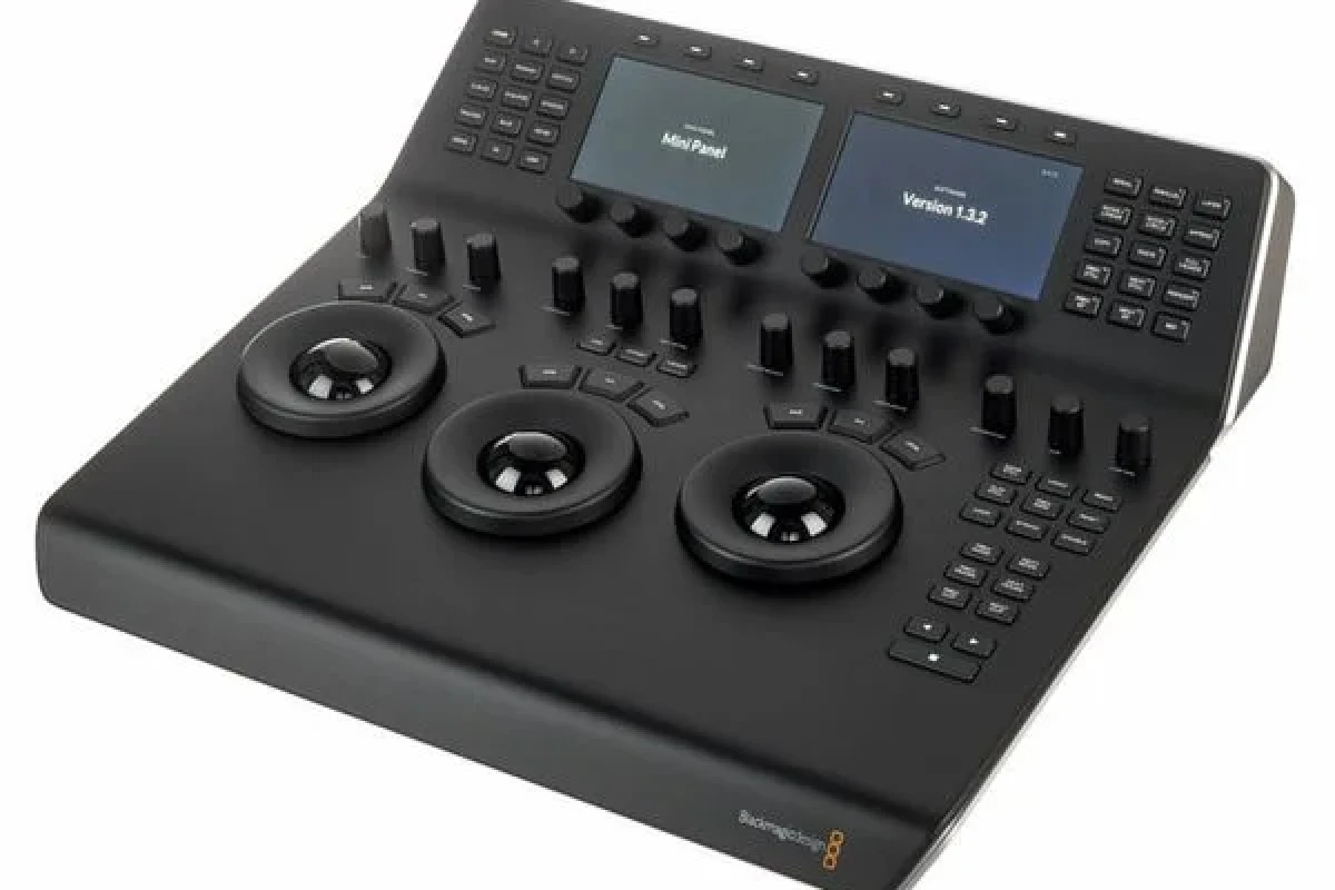 Location Blackmagic Design Resolve Mini Panel - Lightyshare