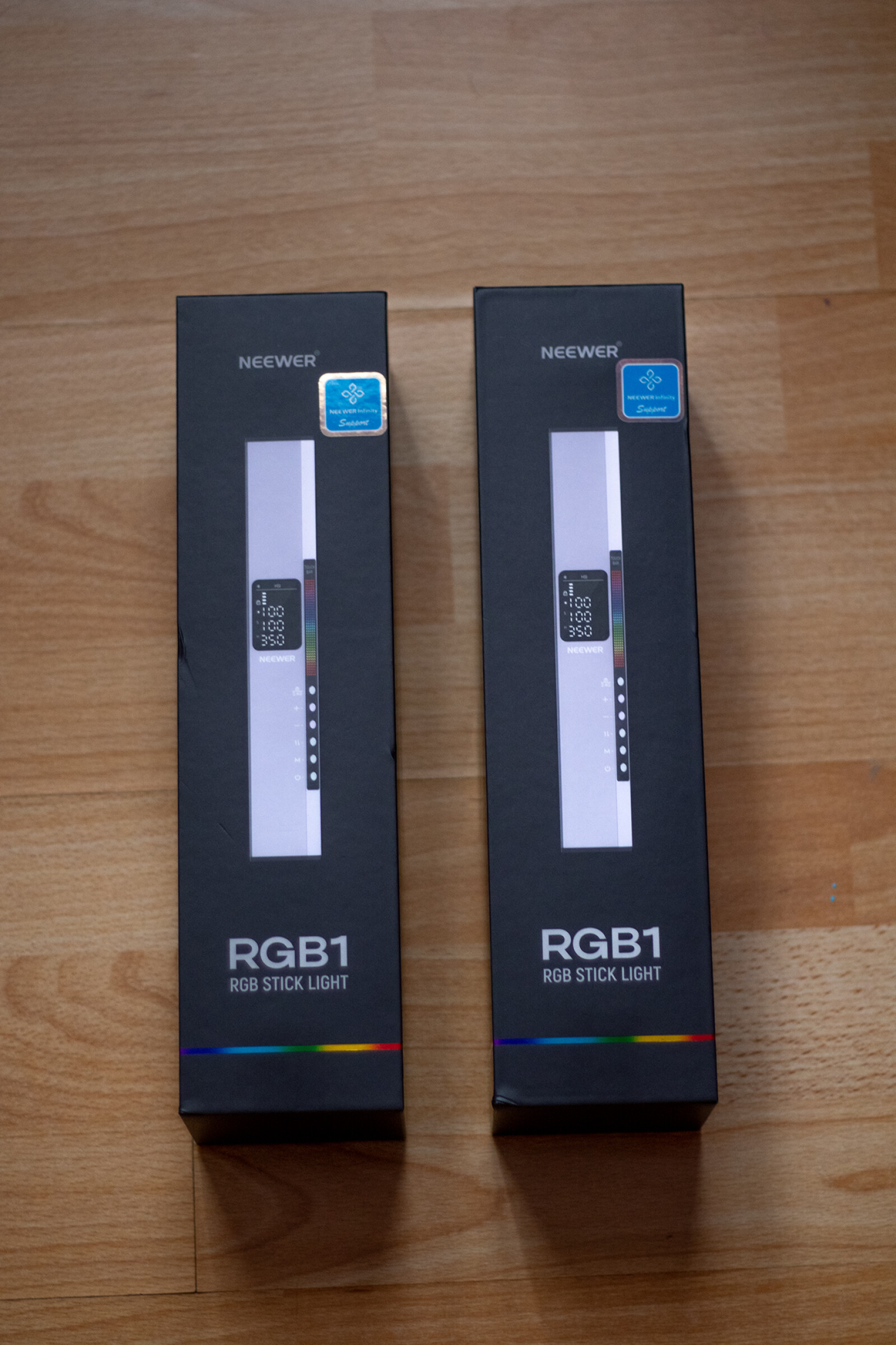 Neewer RGB1 Stick light - Photo 2 sur 2