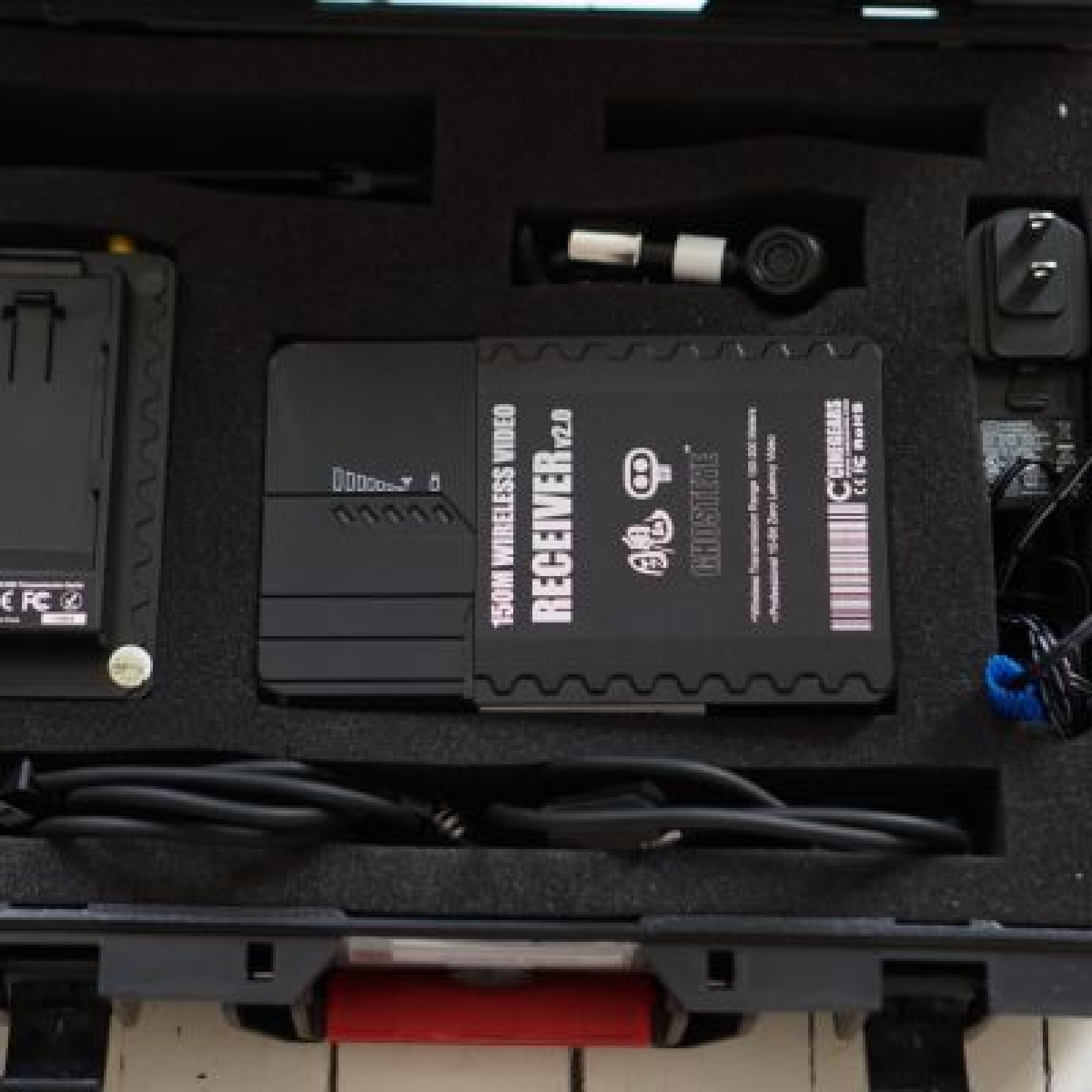 Transmetteur vidéo HF CINEGEARS (comme Teradek) Ghosteye HDMI / SDI 150m - 4:2:2 - 1080p - 60 i/s - Photo 2 sur 3