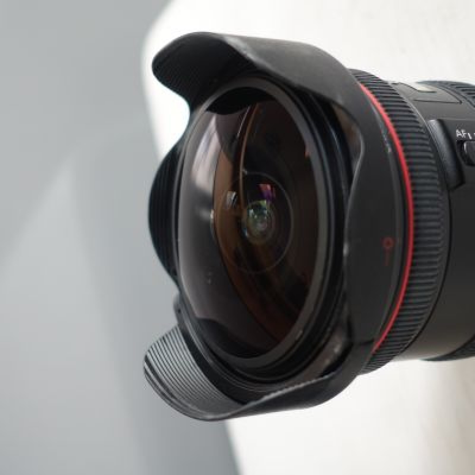 Canon EF 8_15mm f/4L Fisheye USM - Photo 2 sur 2