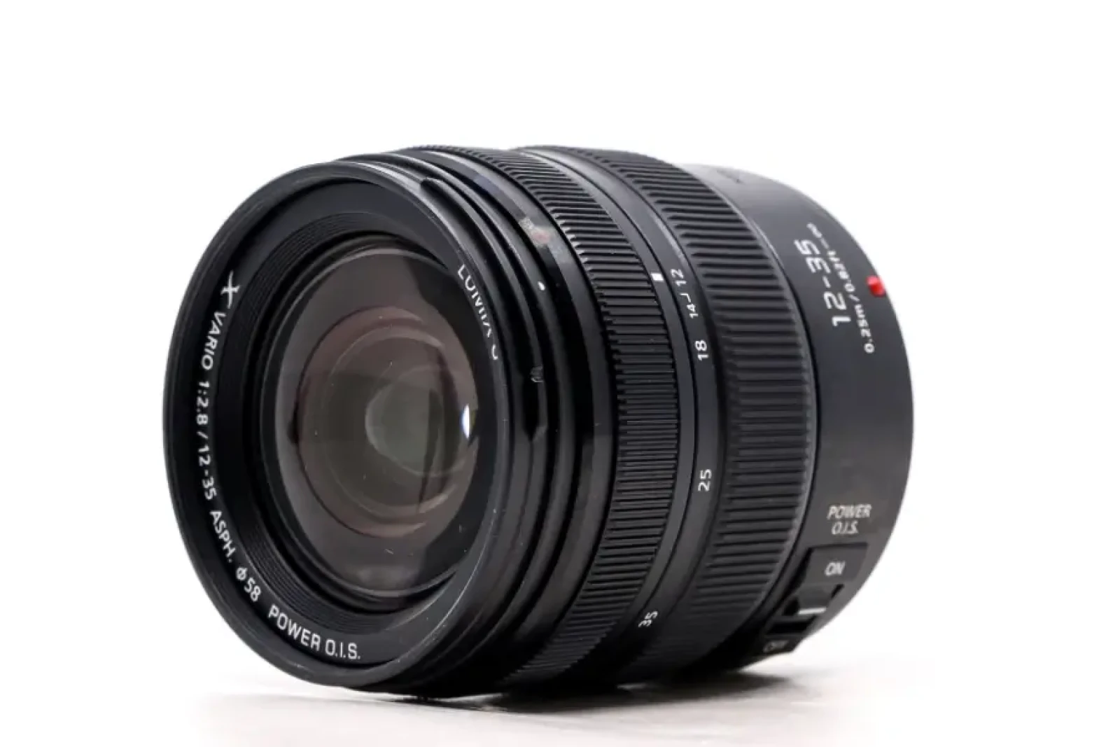 Panasonic Lumix G X Vario 12-35mm f/2.8 ASPH Power OIS II - Photo 1 sur 3