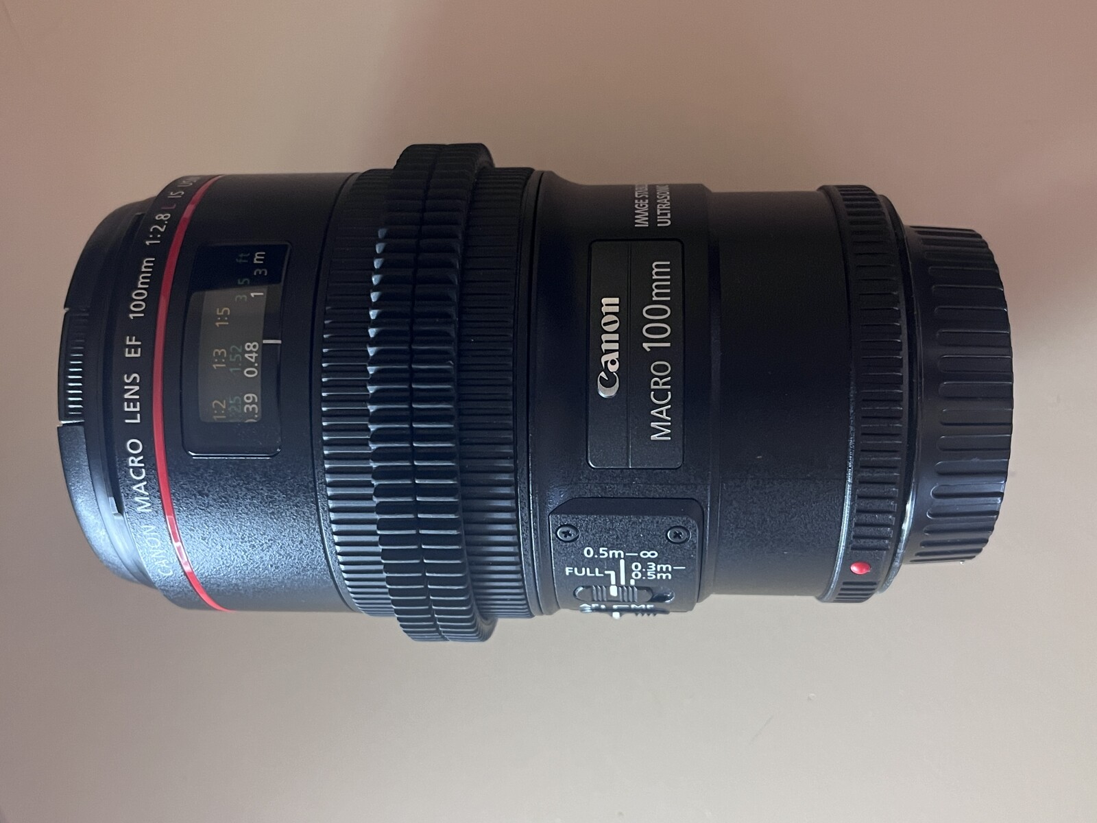 Canon Canon EF 100mm f/2.8L Macro IS USM avec Gear Focale - Photo 2 sur 2