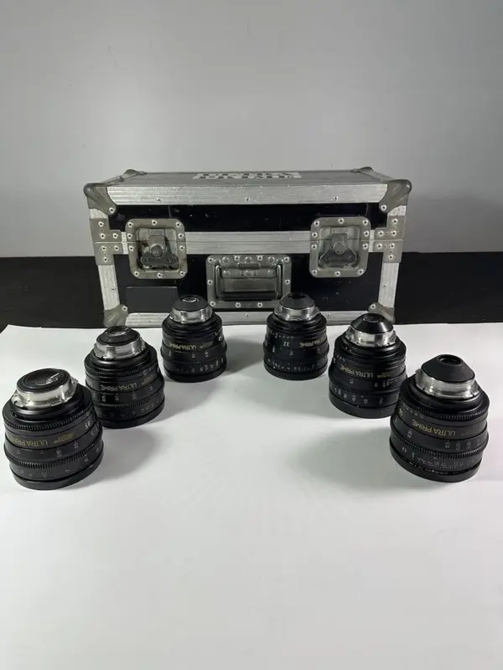 Pack 6 optiques ARRI Ultra Prime - Photo 3 sur 3
