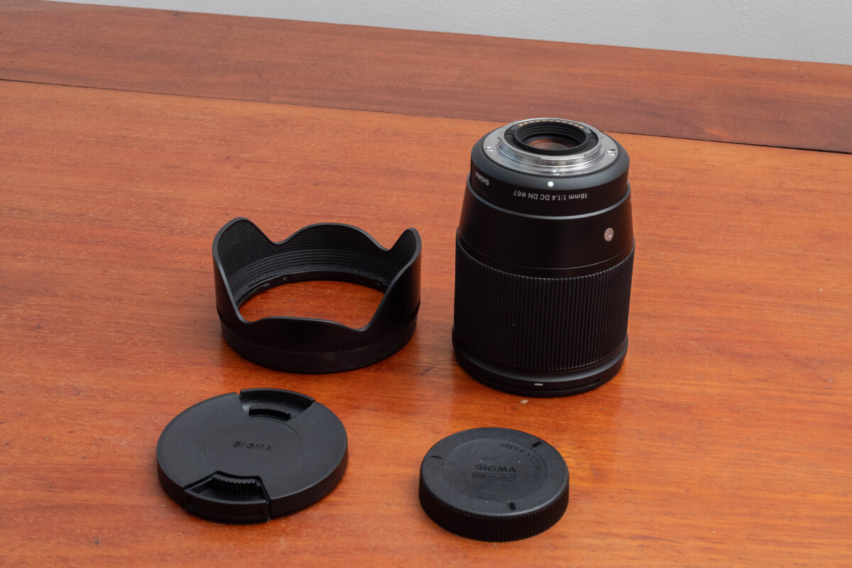 Location Sigma 16mm f/1.4 DC DN Contemporary - Lightyshare