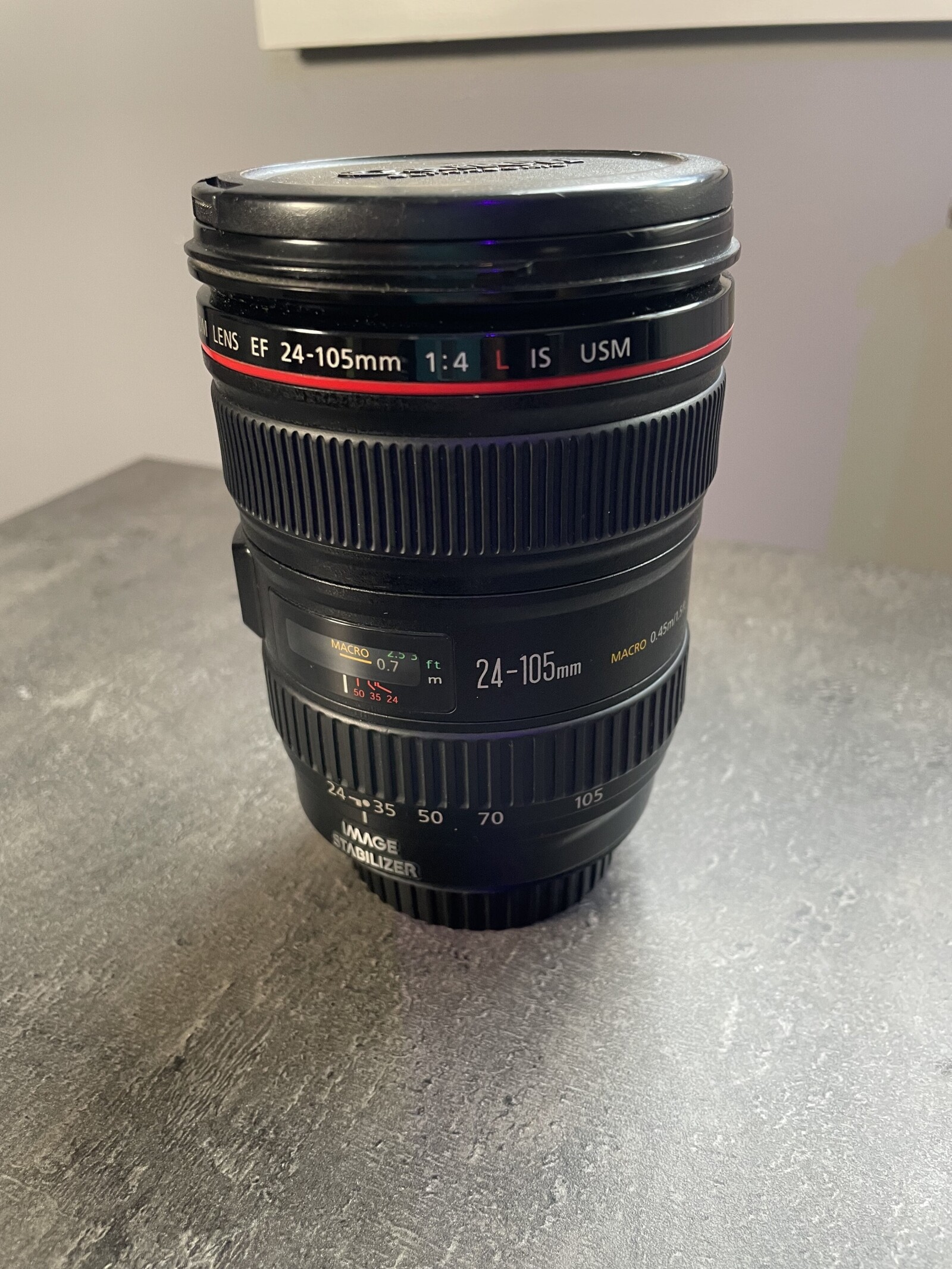 Zoom Canon EF 24-105mm f/4 - Photo 1 sur 2