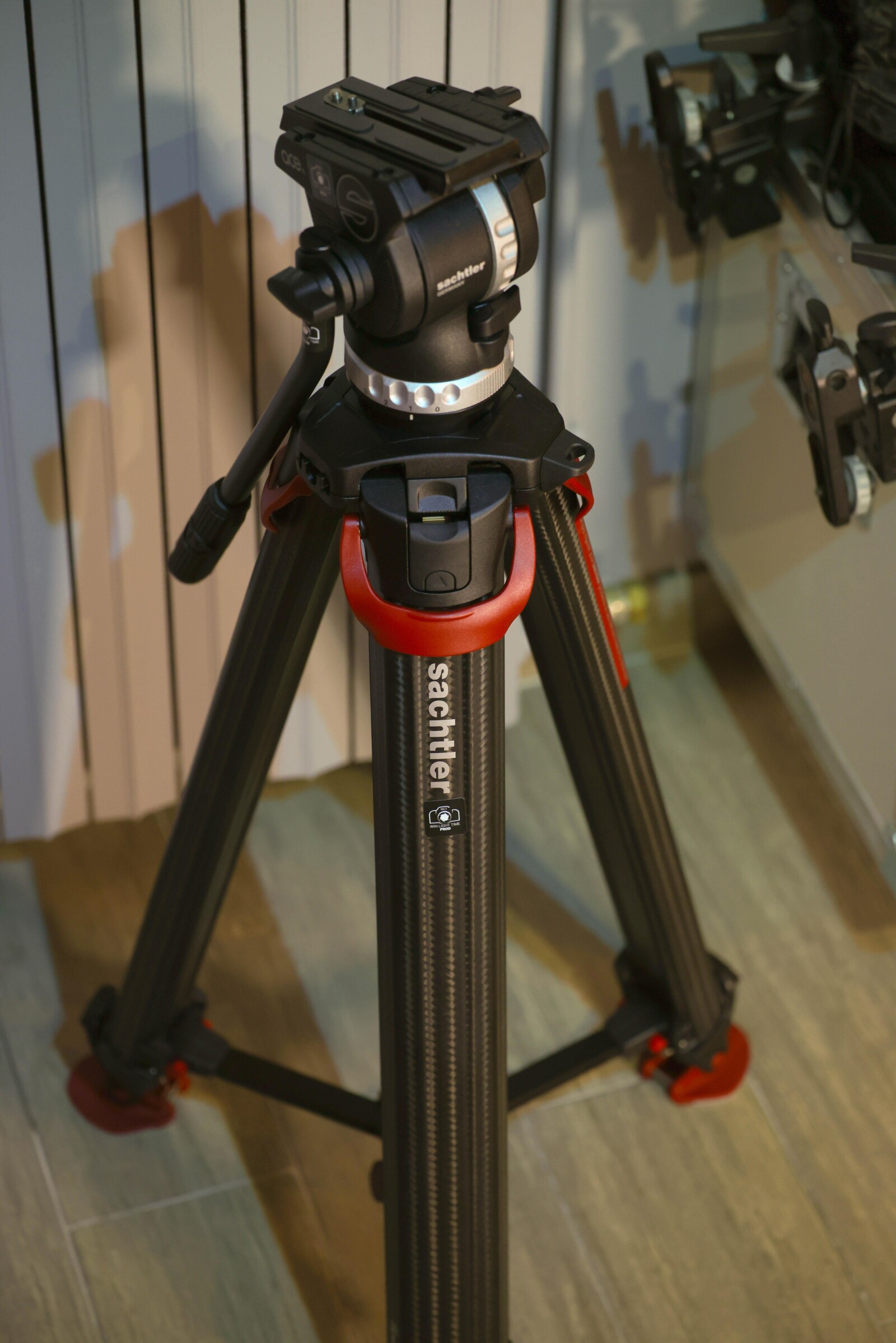 Trepied Sachtler Flowtech 75 avec Tête Ace XL - Photo 1 sur 2