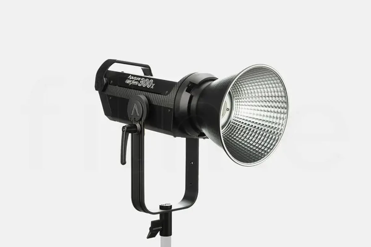 Location Led Aputure LS 300X (projecteur leds bicolore, COB) - Lightyshare