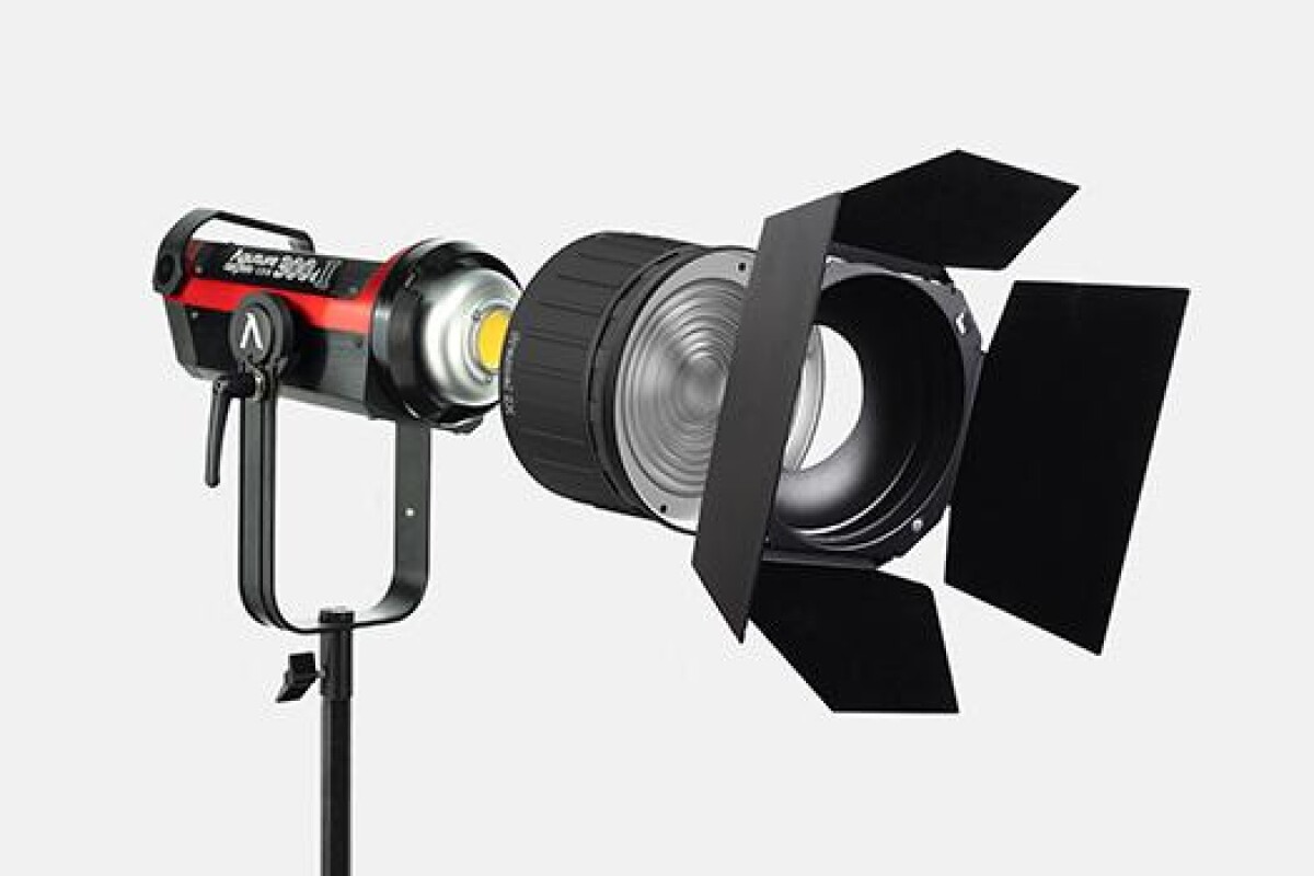 Location Led Aputure LS 300D II #hardlight - Lightyshare