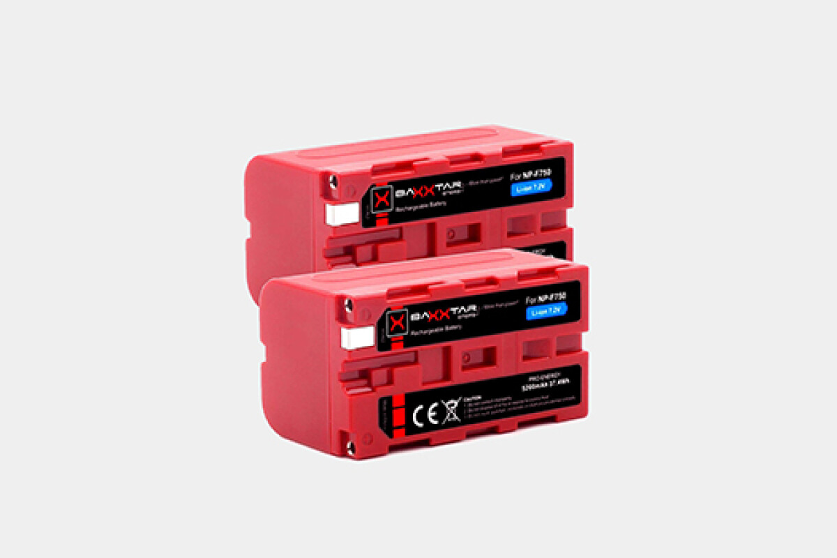 Location 2 x batteries NP-F750 Baxxtar + chargeur Patona - Lightyshare