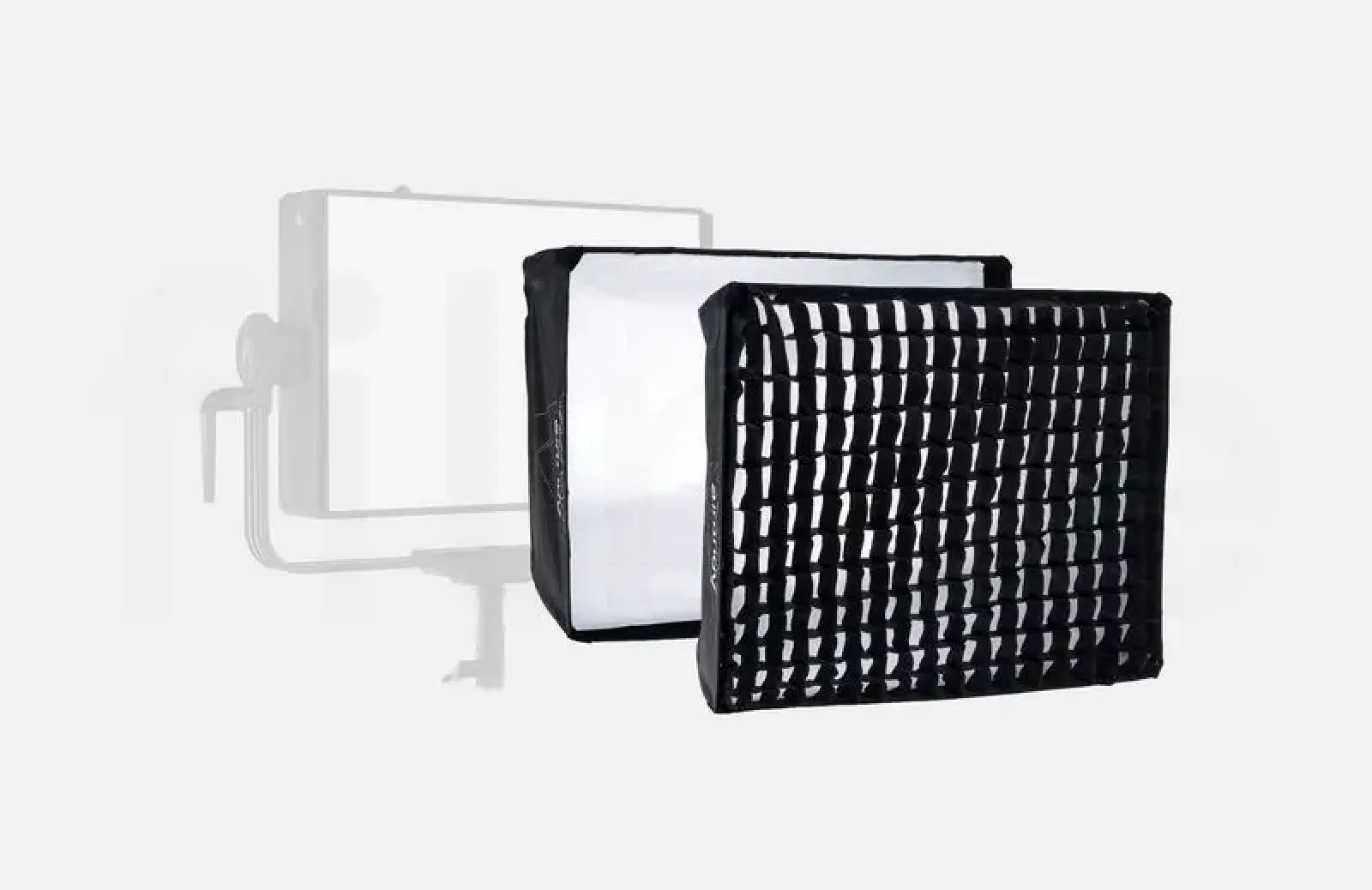 Aputure Nova P300c Softbox - Photo 2 sur 2
